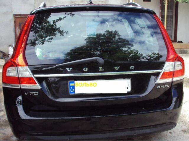 Чорний Вольво V70, об'ємом двигуна 2 л та пробігом 220 тис. км за 11000 $, фото 3 на Automoto.ua