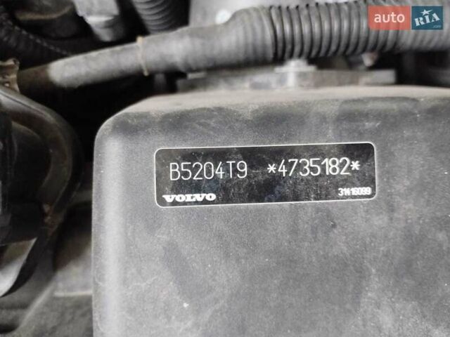Черный Вольво В70, объемом двигателя 2 л и пробегом 190 тыс. км за 11357 $, фото 12 на Automoto.ua