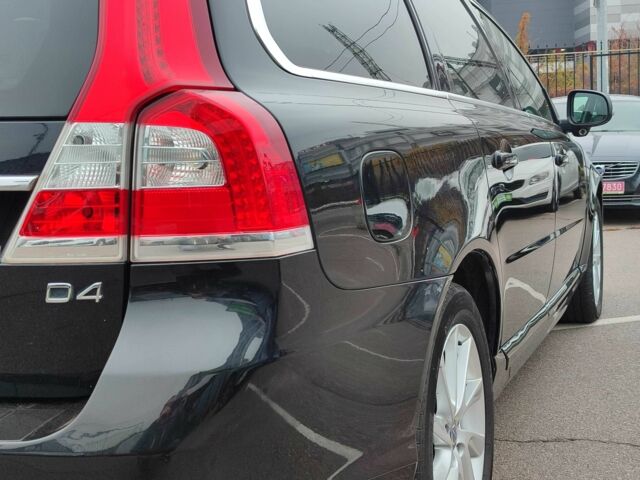 Черный Вольво В70, объемом двигателя 2 л и пробегом 215 тыс. км за 15500 $, фото 9 на Automoto.ua