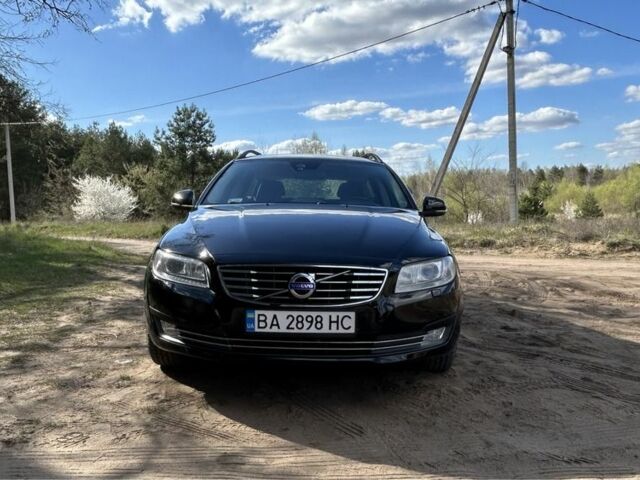 Чорний Вольво V70, об'ємом двигуна 2 л та пробігом 200 тис. км за 9800 $, фото 4 на Automoto.ua