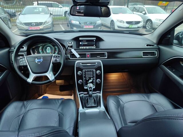 Черный Вольво В70, объемом двигателя 2 л и пробегом 215 тыс. км за 15500 $, фото 11 на Automoto.ua