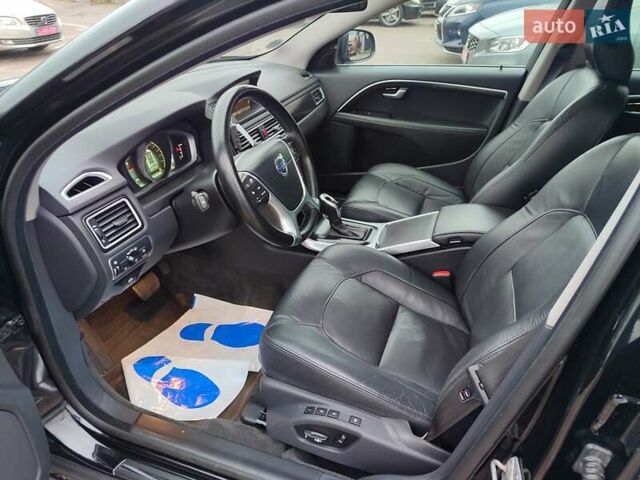 Черный Вольво В70, объемом двигателя 2 л и пробегом 215 тыс. км за 15500 $, фото 12 на Automoto.ua