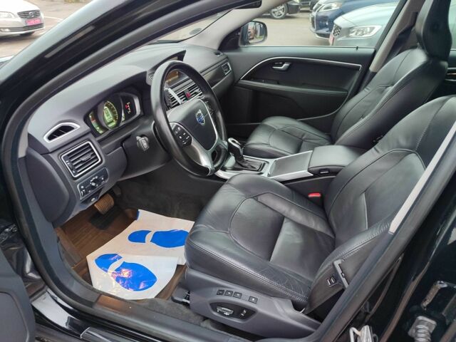 Черный Вольво В70, объемом двигателя 2 л и пробегом 215 тыс. км за 15500 $, фото 10 на Automoto.ua