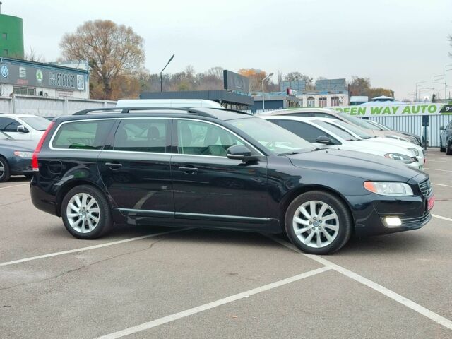 Черный Вольво В70, объемом двигателя 2 л и пробегом 215 тыс. км за 15500 $, фото 5 на Automoto.ua