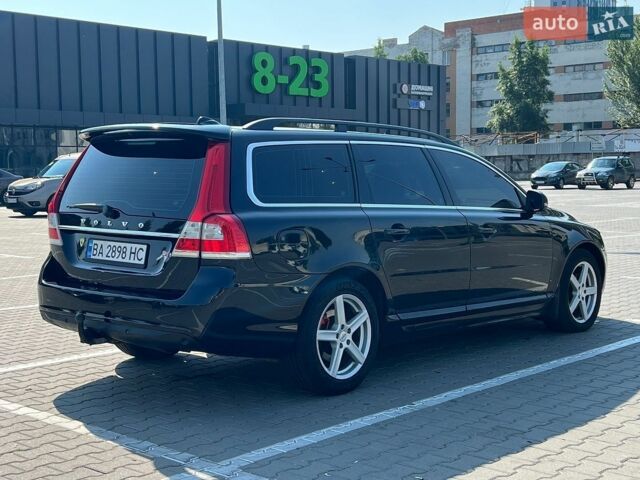 Черный Вольво В70, объемом двигателя 1.98 л и пробегом 206 тыс. км за 8990 $, фото 5 на Automoto.ua