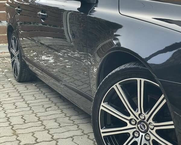 Черный Вольво В70, объемом двигателя 1.6 л и пробегом 213 тыс. км за 12555 $, фото 21 на Automoto.ua