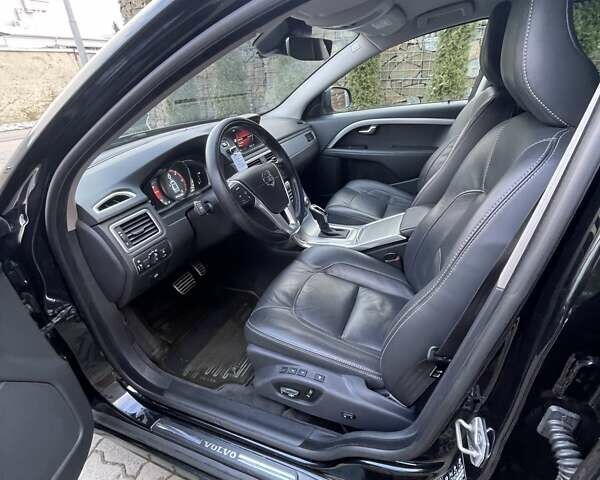 Черный Вольво В70, объемом двигателя 1.6 л и пробегом 213 тыс. км за 12555 $, фото 47 на Automoto.ua