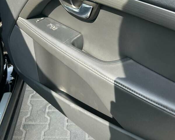Чорний Вольво V70, об'ємом двигуна 2 л та пробігом 254 тис. км за 14500 $, фото 26 на Automoto.ua