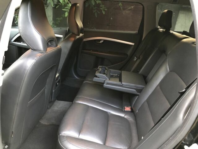 Чорний Вольво V70, об'ємом двигуна 2 л та пробігом 280 тис. км за 11500 $, фото 6 на Automoto.ua