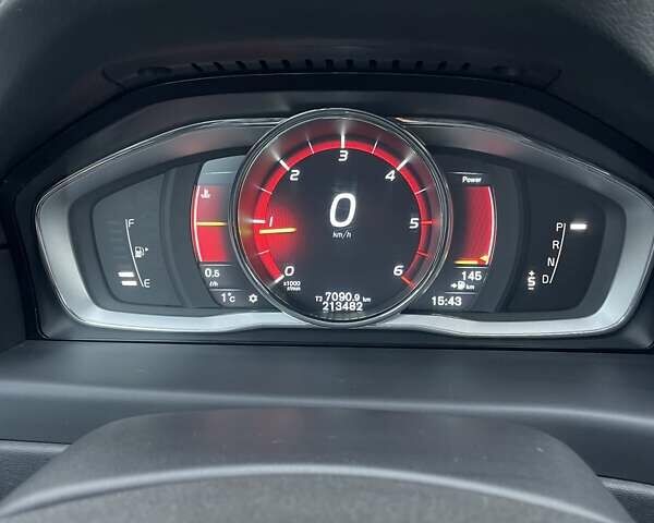 Чорний Вольво V70, об'ємом двигуна 1.6 л та пробігом 214 тис. км за 11999 $, фото 83 на Automoto.ua