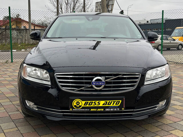 Чорний Вольво V70, об'ємом двигуна 2 л та пробігом 255 тис. км за 13500 $, фото 1 на Automoto.ua