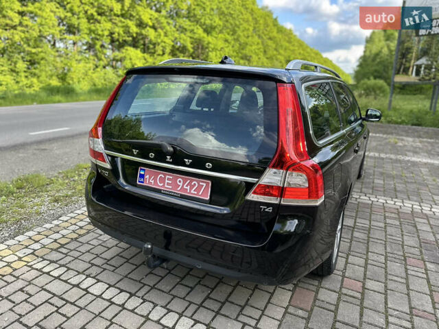 Чорний Вольво V70, об'ємом двигуна 2 л та пробігом 238 тис. км за 11777 $, фото 10 на Automoto.ua