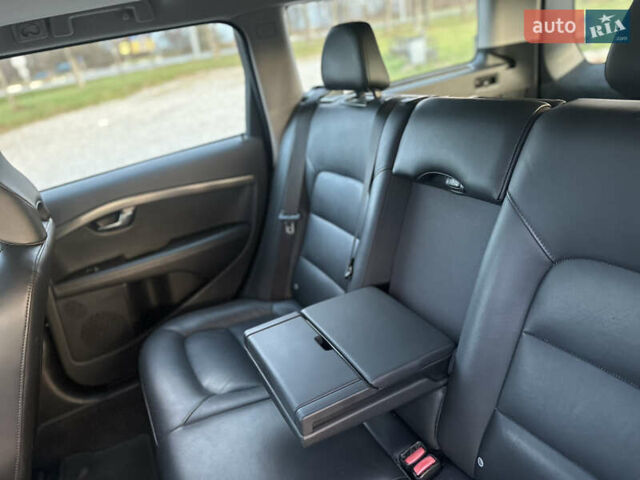 Вольво В70 2016 в Ивано-Франковске на Automoto.ua Черный Вольво В70, объемом двигателя 2 л и пробегом 241 тыс. км за 12000 $, фото 23 на Automoto.ua