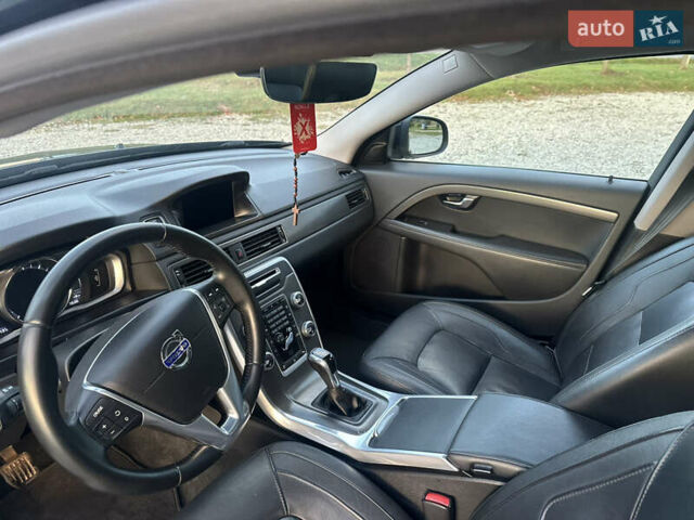 Вольво В70 2016 в Ивано-Франковске на Automoto.ua Черный Вольво В70, объемом двигателя 2 л и пробегом 241 тыс. км за 12000 $, фото 13 на Automoto.ua