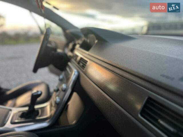 Вольво В70 2016 в Ивано-Франковске на Automoto.ua Черный Вольво В70, объемом двигателя 2 л и пробегом 241 тыс. км за 12000 $, фото 28 на Automoto.ua