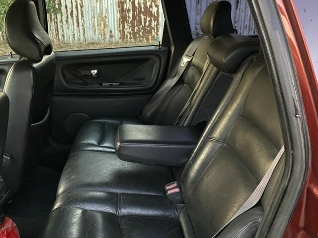 Фиолетовый Вольво В70, объемом двигателя 2 л и пробегом 250 тыс. км за 2100 $, фото 5 на Automoto.ua