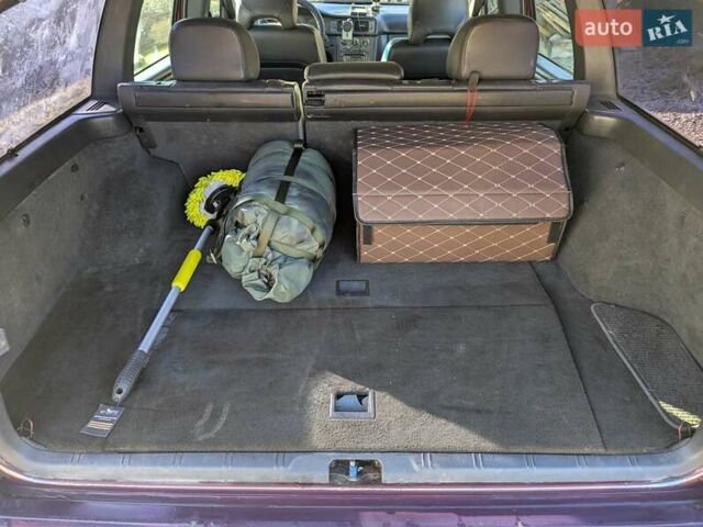 Фиолетовый Вольво В70, объемом двигателя 2.4 л и пробегом 360 тыс. км за 3000 $, фото 17 на Automoto.ua