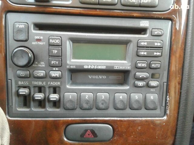 Коричневый Вольво В70, объемом двигателя 2.4 л и пробегом 508 тыс. км за 5000 $, фото 2 на Automoto.ua