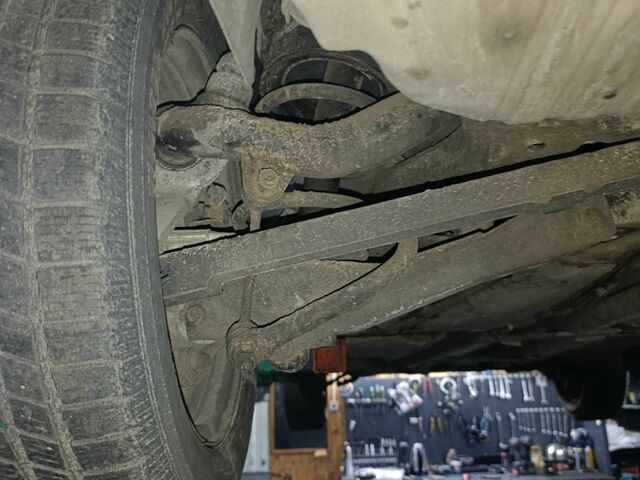 Коричневый Вольво В70, объемом двигателя 2.4 л и пробегом 500 тыс. км за 3100 $, фото 14 на Automoto.ua