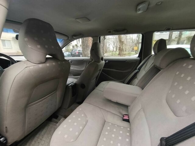 Коричневый Вольво В70, объемом двигателя 2.4 л и пробегом 500 тыс. км за 3100 $, фото 7 на Automoto.ua