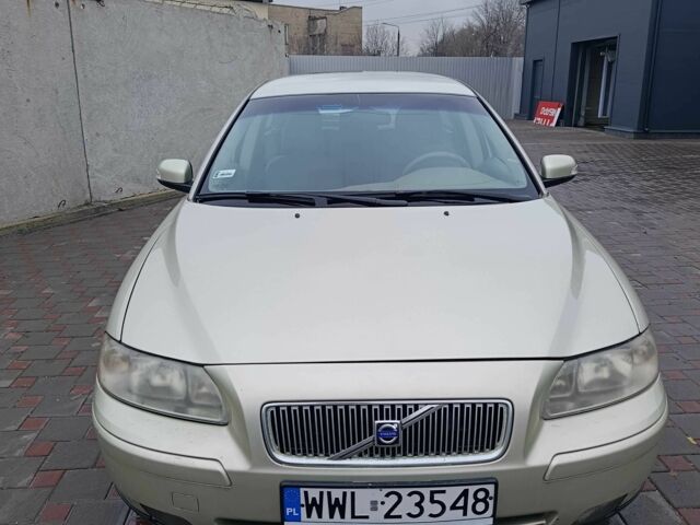 Коричневый Вольво В70, объемом двигателя 2.4 л и пробегом 500 тыс. км за 3100 $, фото 11 на Automoto.ua