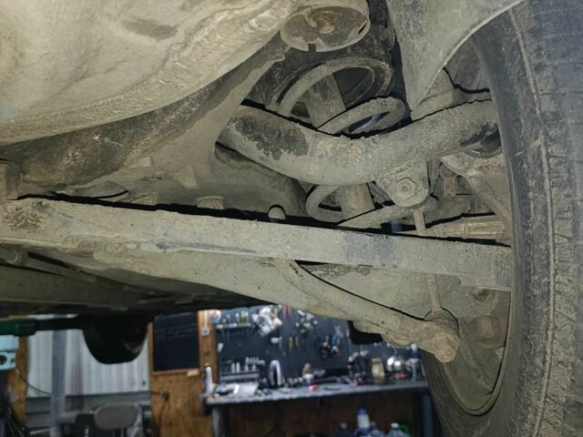 Коричневый Вольво В70, объемом двигателя 2.4 л и пробегом 500 тыс. км за 3100 $, фото 13 на Automoto.ua