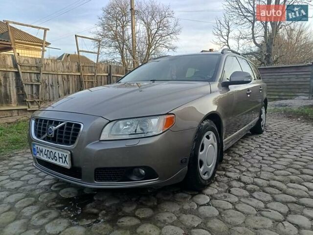 Коричневий Вольво V70, об'ємом двигуна 2 л та пробігом 297 тис. км за 6900 $, фото 10 на Automoto.ua