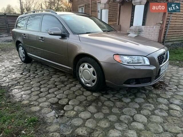Коричневий Вольво V70, об'ємом двигуна 2 л та пробігом 297 тис. км за 6900 $, фото 3 на Automoto.ua