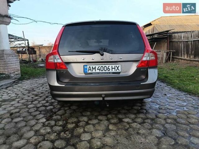 Коричневий Вольво V70, об'ємом двигуна 2 л та пробігом 297 тис. км за 6900 $, фото 5 на Automoto.ua