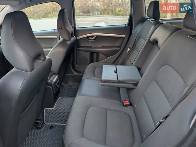 Коричневий Вольво V70, об'ємом двигуна 1.56 л та пробігом 279 тис. км за 8800 $, фото 10 на Automoto.ua