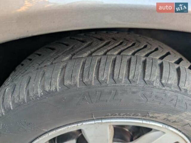 Коричневий Вольво V70, об'ємом двигуна 1.56 л та пробігом 279 тис. км за 8800 $, фото 17 на Automoto.ua