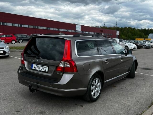 Коричневый Вольво В70, объемом двигателя 1.6 л и пробегом 273 тыс. км за 5200 $, фото 3 на Automoto.ua