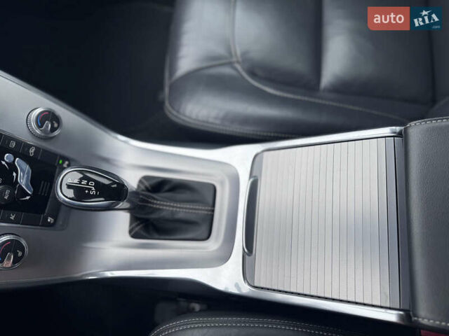 Коричневый Вольво В70, объемом двигателя 2.4 л и пробегом 203 тыс. км за 17500 $, фото 45 на Automoto.ua