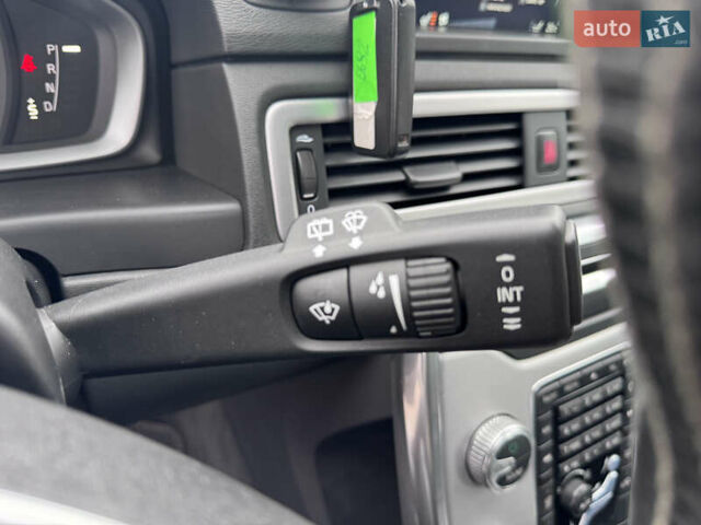 Коричневый Вольво В70, объемом двигателя 2.4 л и пробегом 203 тыс. км за 17500 $, фото 40 на Automoto.ua