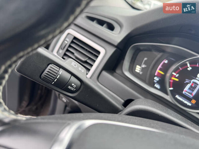 Коричневый Вольво В70, объемом двигателя 2.4 л и пробегом 203 тыс. км за 17500 $, фото 41 на Automoto.ua