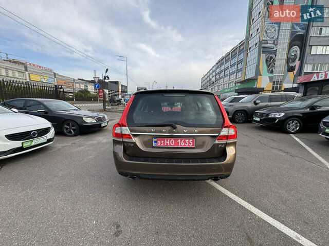 Коричневий Вольво V70, об'ємом двигуна 2 л та пробігом 215 тис. км за 16400 $, фото 57 на Automoto.ua