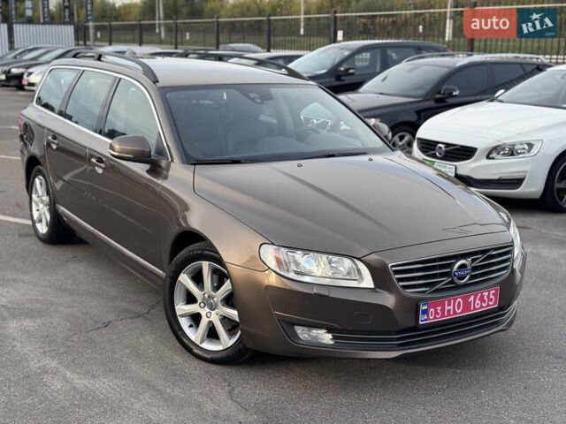 Коричневий Вольво V70, об'ємом двигуна 2 л та пробігом 215 тис. км за 16400 $, фото 13 на Automoto.ua