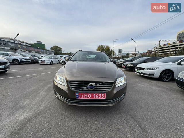 Коричневий Вольво V70, об'ємом двигуна 2 л та пробігом 215 тис. км за 16400 $, фото 53 на Automoto.ua