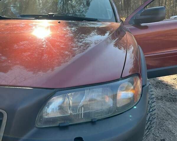 Красный Вольво В70, объемом двигателя 2.43 л и пробегом 298 тыс. км за 4750 $, фото 7 на Automoto.ua