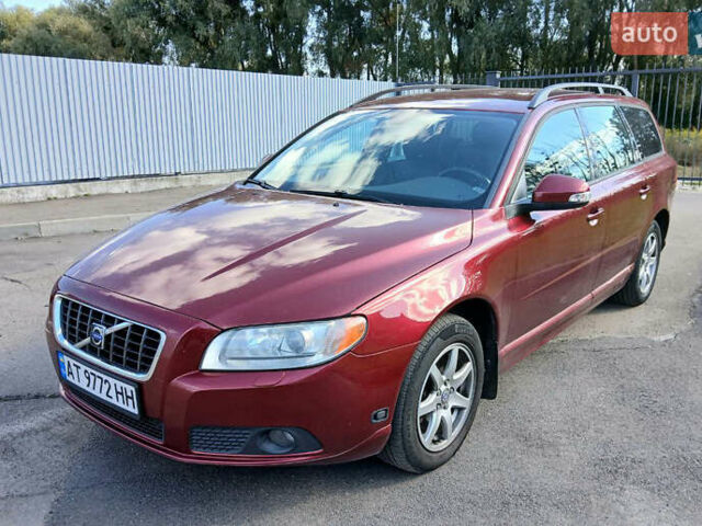 Червоний Вольво V70, об'ємом двигуна 2 л та пробігом 236 тис. км за 7500 $, фото 2 на Automoto.ua