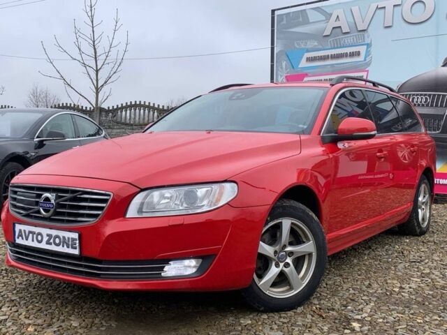 Красный Вольво В70, объемом двигателя 2 л и пробегом 221 тыс. км за 9299 $, фото 2 на Automoto.ua