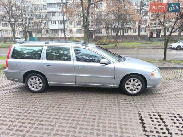 Вольво V70, об'ємом двигуна 2.4 л та пробігом 234 тис. км за 4360 $, фото 2 на Automoto.ua