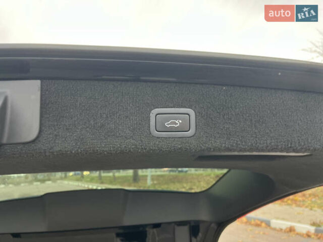 Вольво V70, об'ємом двигуна 2 л та пробігом 270 тис. км за 7000 $, фото 12 на Automoto.ua