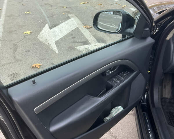 Вольво V70, об'ємом двигуна 2 л та пробігом 270 тис. км за 7000 $, фото 8 на Automoto.ua