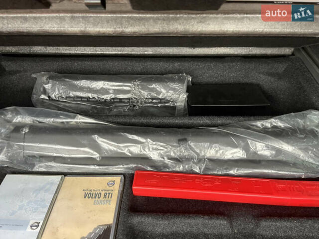 Вольво V70, об'ємом двигуна 2 л та пробігом 270 тис. км за 7000 $, фото 14 на Automoto.ua