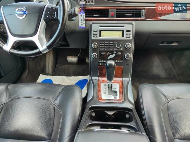 Вольво В70, объемом двигателя 1.98 л и пробегом 261 тыс. км за 12499 $, фото 32 на Automoto.ua