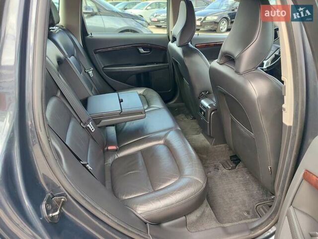 Вольво В70, объемом двигателя 1.98 л и пробегом 261 тыс. км за 12499 $, фото 29 на Automoto.ua