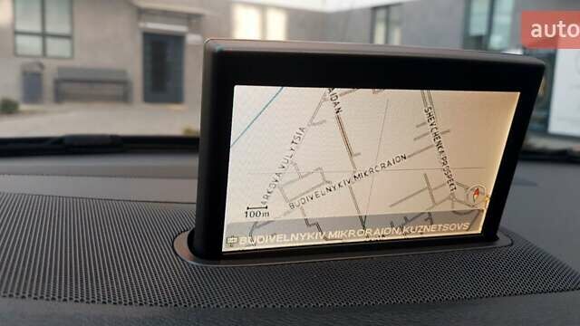 Вольво V70, об'ємом двигуна 2 л та пробігом 276 тис. км за 9600 $, фото 38 на Automoto.ua