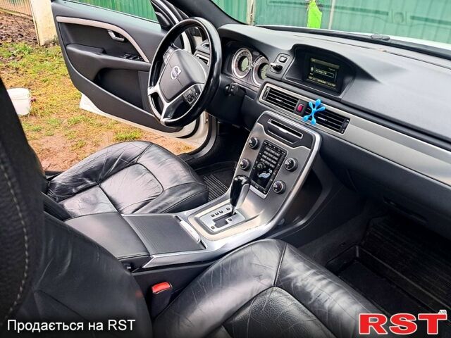 Вольво В70, объемом двигателя 1.6 л и пробегом 267 тыс. км за 14540 $, фото 5 на Automoto.ua