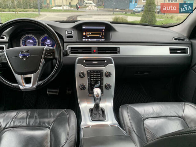 Вольво В70, объемом двигателя 1.6 л и пробегом 290 тыс. км за 12500 $, фото 43 на Automoto.ua